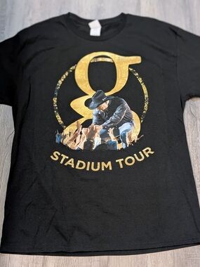 Garth Brooks 'Stadium Tour' Graphic Tee with Gold Logo NWOT